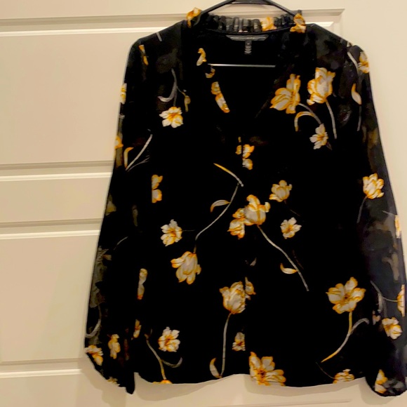 White House Black Market Tops - Beautiful blouse